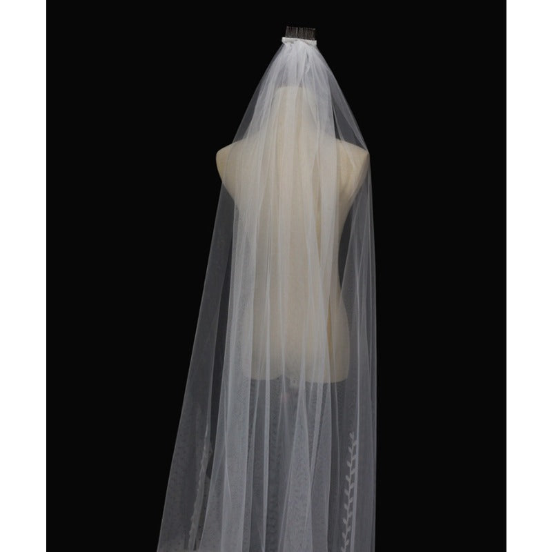 Elegant Lace Trailing Bridal Veil for Wedding1