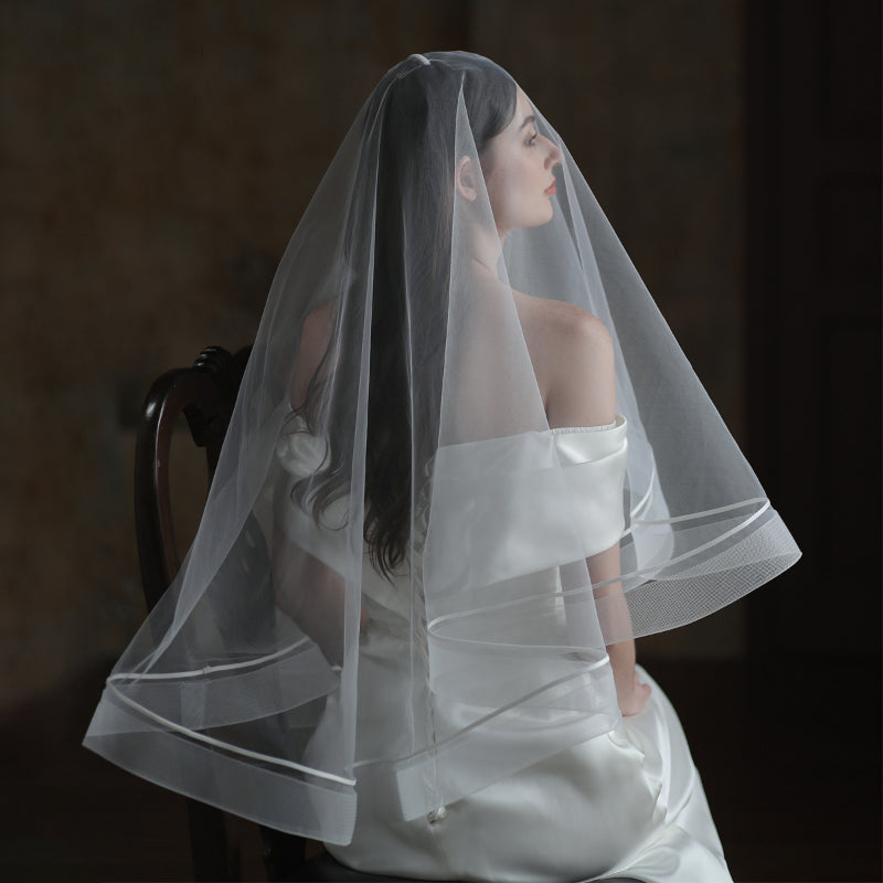 Elegant white double layer bridal veil for weddings1
