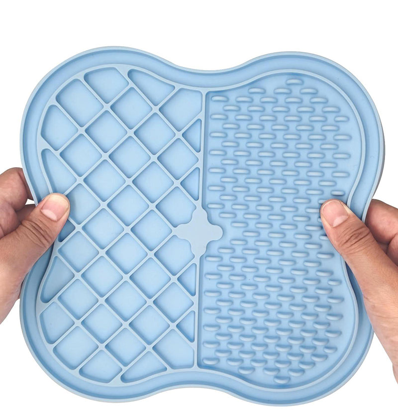 Pet Silicone Slow Feeding Mat for dogs and cats2