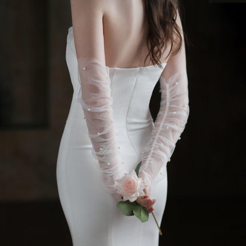 Elegant white long pearl bridal gloves for weddings2