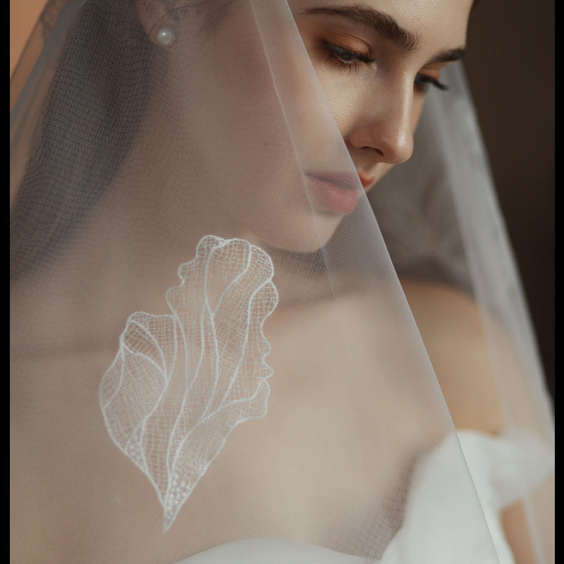 Elegant white floral lace bridal veil for weddings1