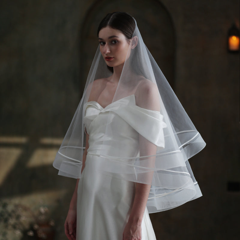 Elegant white double layer bridal veil for weddings8