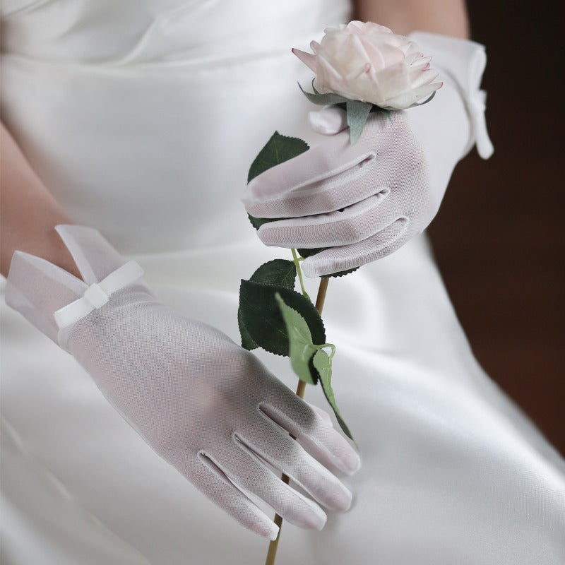 Elegant Bow Bridal Gloves for wedding3