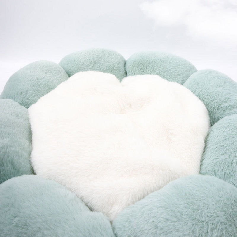 Cozy Cat Bed in Flower Shape Design9