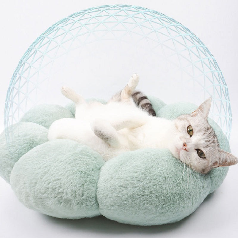 Cozy Cat Bed in Flower Shape Design1