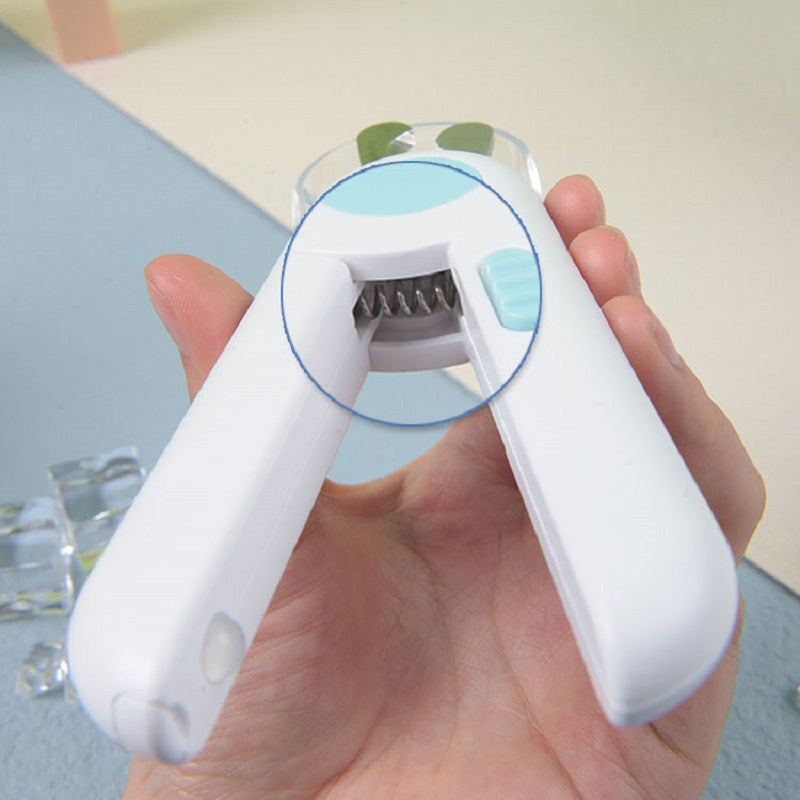 Cat Nail Clipper with LED Lighting for precise pet grooming3